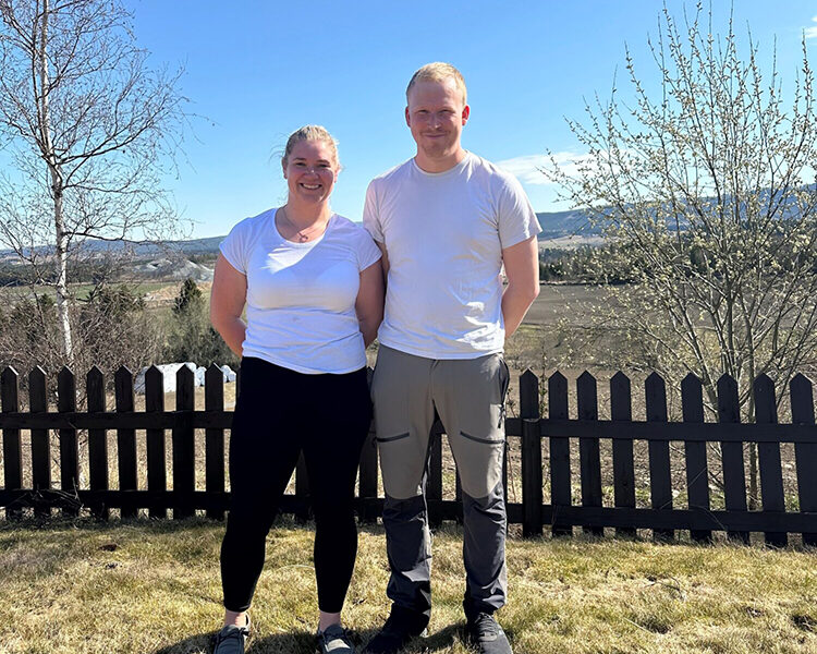 Aleksander og Karoline på Rokne gård